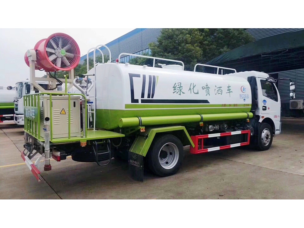 東風(fēng)大多利卡霧炮灑水車(chē)國(guó)六9立方